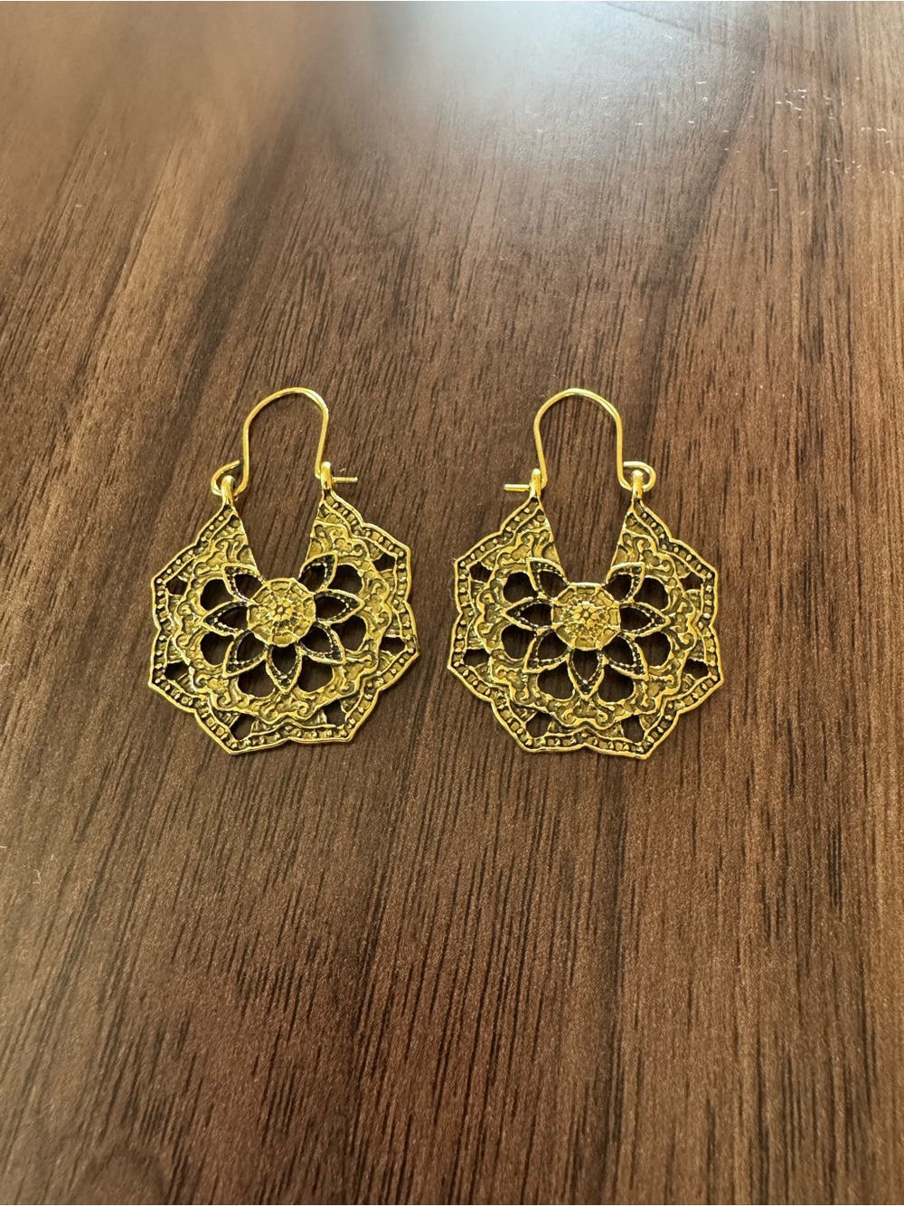 EARTHBOUND Gold Floral Filigree Drop Earrings